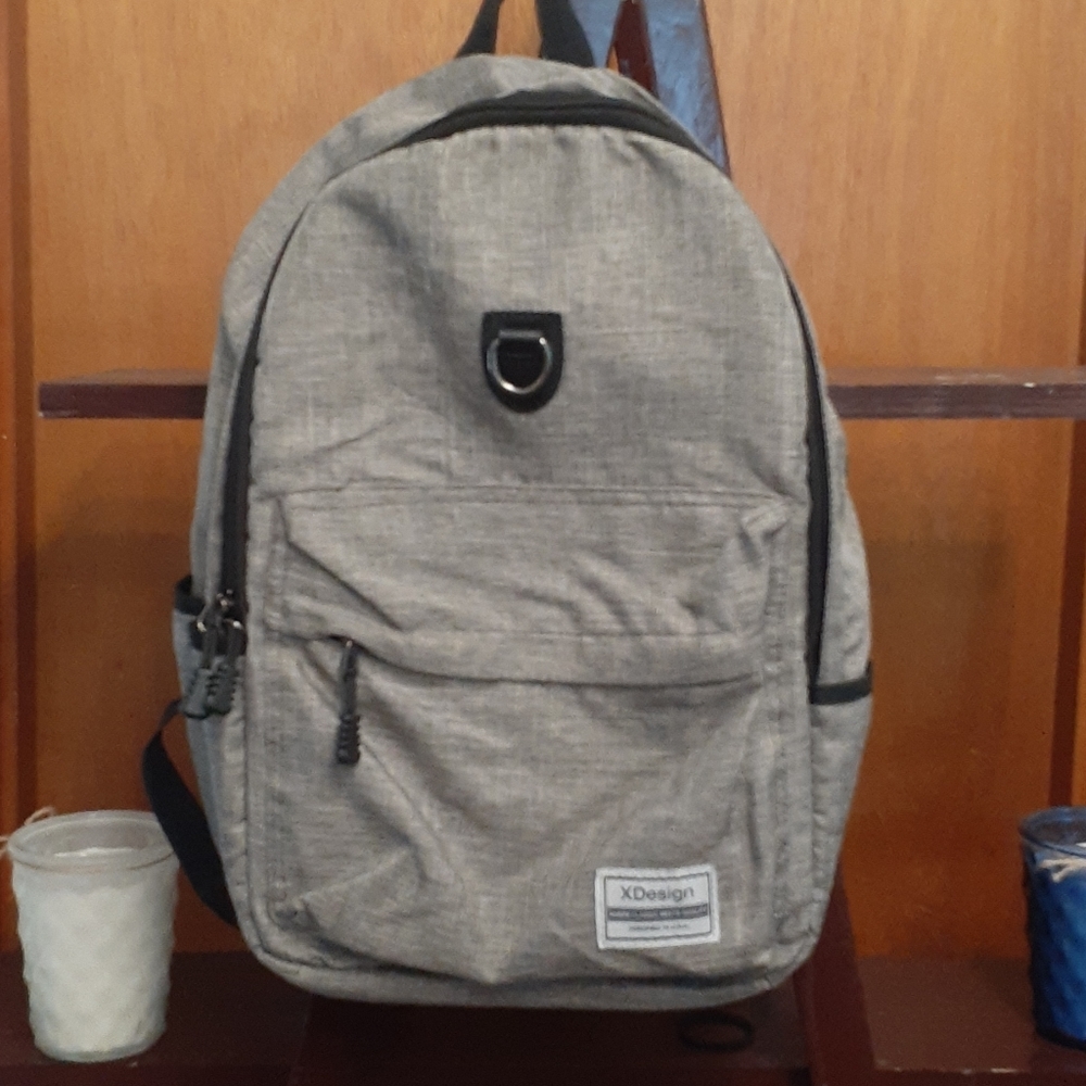Backpack - Picture 1 of 6